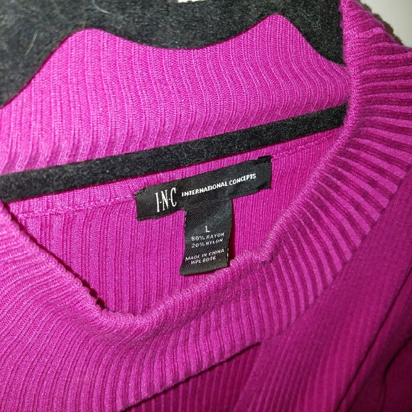 Sweater - Picture 2 of 2